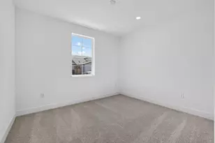 9975 Common Yarrow Wy, Sacramento, CA 95829 - Photo 23