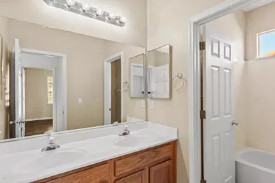 821 Hometown Way, Modesto, CA 95356 - Photo 41