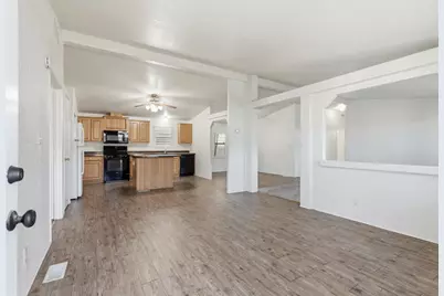 2113 Barrington Lane, Modesto, CA 95350 - Photo 5