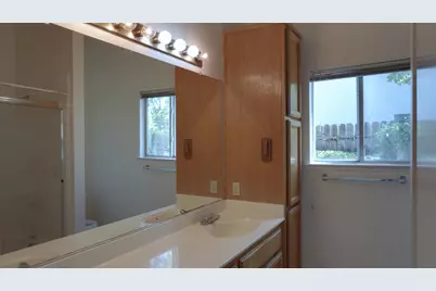 9 Graywood Court, Sacramento, CA 95823 - Photo 25