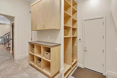 8 Kathy Court, Sacramento, CA 95831 - Photo 23