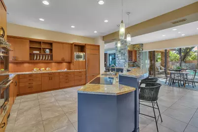 8 Kathy Court, Sacramento, CA 95831 - Photo 13