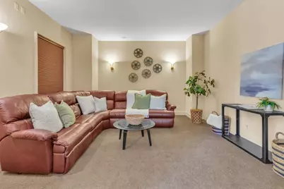 8 Kathy Court, Sacramento, CA 95831 - Photo 19