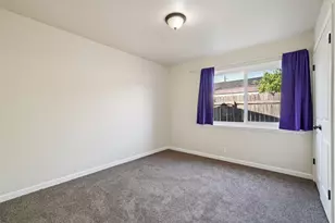 8905 Rosewood Dr, Sacramento, CA 95826 - Photo 15