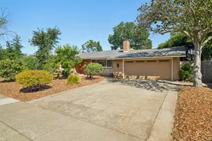 8905 Rosewood Dr, Sacramento, CA 95826 - Photo 3