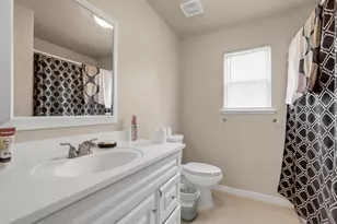 748 Heron Dr, Los Banos, CA 93635 - Photo 13