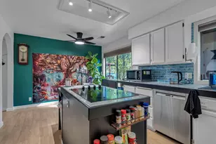 13621 Lynda Lynn Way, Redding, CA 96003 - Photo 9