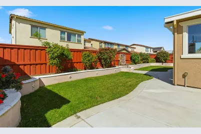 18311 Tioga Drive, Lathrop, CA 95330 - Photo 27