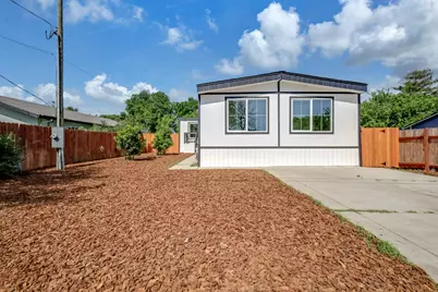 5603 S Gledhill Avenue #E, Olivehurst, CA 95961 - Photo 1