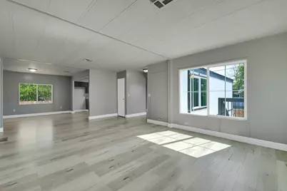 5603 S Gledhill Avenue #E, Olivehurst, CA 95961 - Photo 9