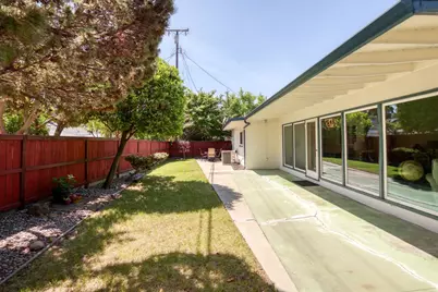 1118 Oxford Way, Stockton, CA 95204 - Photo 33