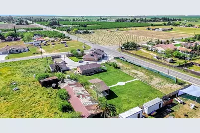 24110 Avenue 14, Madera, CA 93637 - Photo 7