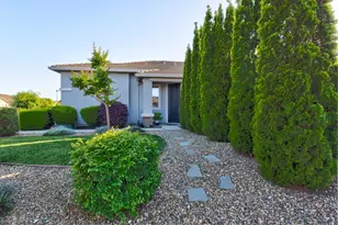 1635 Arbor Brook Dr, Manteca, CA 95336 - Photo 9