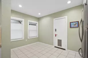 733 35th St, Sacramento, CA 95816 - Photo 19