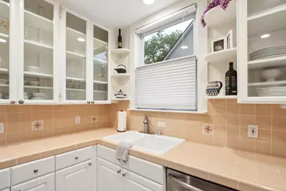 733 35th Street, Sacramento, CA 95816 - Photo 19