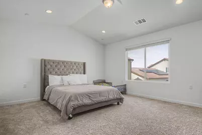 1183 Ponderosa Way, Madera, CA 93636 - Photo 9