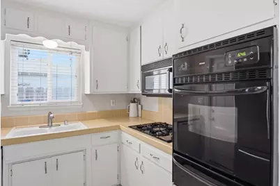 409 Belfast Avenue, Modesto, CA 95354 - Photo 7