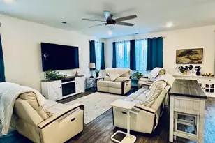 9704 Tangelo Cir, Elk Grove, CA 95624 - Photo 11