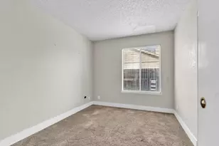 3046 Bridgeford Dr, Sacramento, CA 95833 - Photo 11