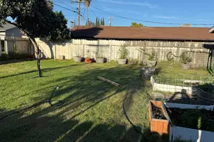 232 Angelus St, Turlock, CA 95380 - Photo 9