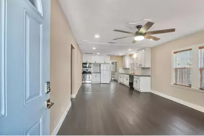 145 N Powers Avenue, Manteca, CA 95336 - Photo 5