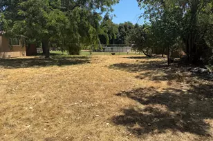 2660 19th Ave, Sacramento, CA 95820 - Photo 5