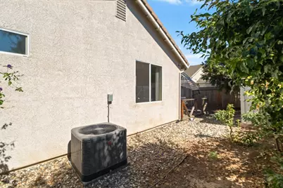 4001 Saintsbury Drive, Sacramento, CA 95834 - Photo 11