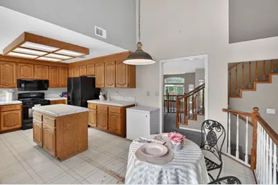 9083 Fanega Court, Elk Grove, CA 95758 - Photo 33