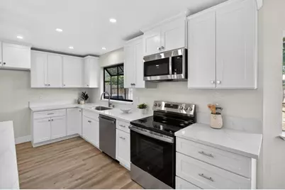 5235 Bamford Drive, Sacramento, CA 95823 - Photo 15