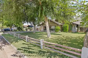 300 N Berry Rd, Tipton, CA 93272 - Photo 3