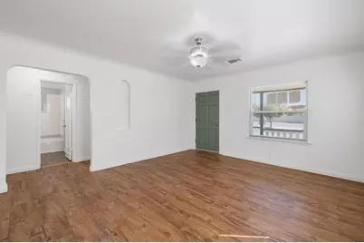 210 E Bush Street, Lemoore, CA 93245 - Photo 7