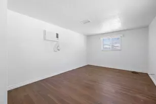 210 E Bush St, Lemoore, CA 93245 - Photo 21