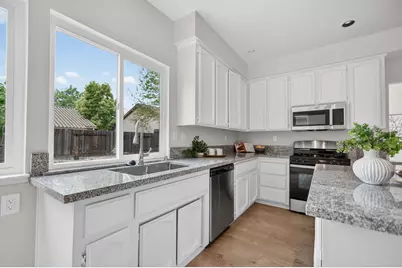 8174 Finmere Way, Sacramento, CA 95829 - Photo 5