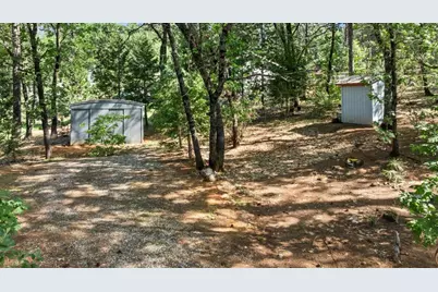 10128 Howe Avenue, Grass Valley, CA 95949 - Photo 13