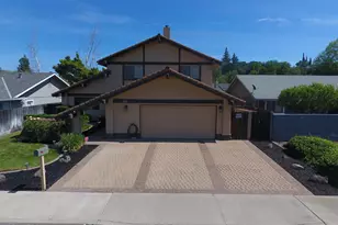 861 River Bluff Ct, Oakdale, CA 95361 - Photo 5