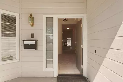 9446 Tuscany Circle, Stockton, CA 95210 - Photo 7