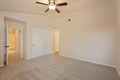 9446 Tuscany Circle, Stockton, CA 95210 - Photo 17