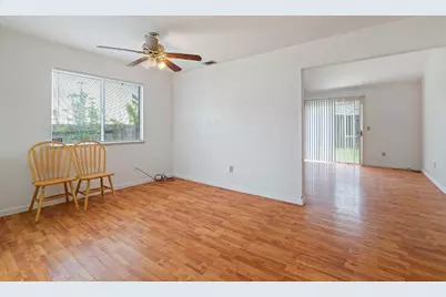 8009 Parkgate Way, Sacramento, CA 95828 - Photo 5