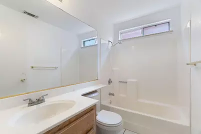 8009 Parkgate Way, Sacramento, CA 95828 - Photo 19