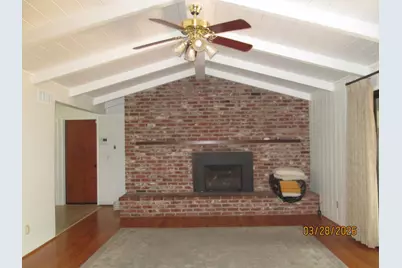 135 S Fairmont Avenue, Lodi, CA 95240 - Photo 7