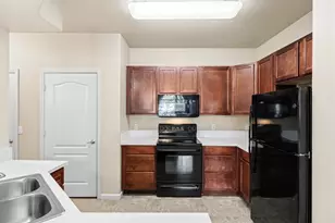 1900 Danbrook Dr, Sacramento, CA 95835 - Photo 9