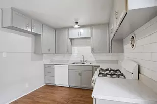 898 Yosemite Pkwy, Merced, CA 95341 - Photo 35