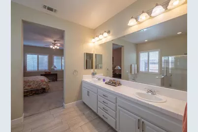 9216 Forestberry Way, El Dorado Hills, CA 95762 - Photo 17