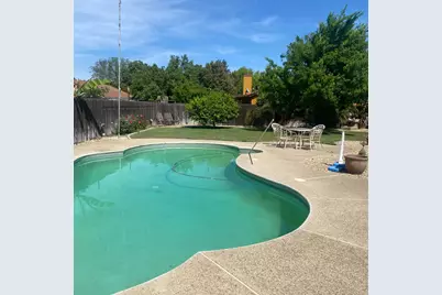 1095 Skyway Court, Turlock, CA 95380 - Photo 7