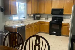 1095 Skyway Ct, Turlock, CA 95380 - Photo 23