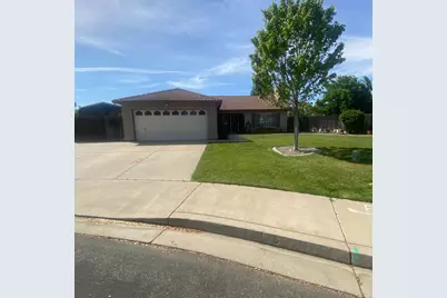 1095 Skyway Court, Turlock, CA 95380 - Photo 1