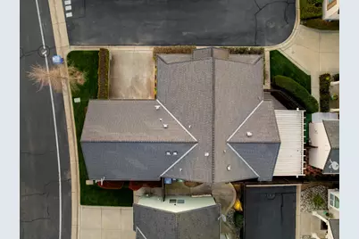 682 Village Drive, Galt, CA 95632 - Photo 47