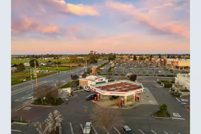 682 Village Drive, Galt, CA 95632 - Photo 45