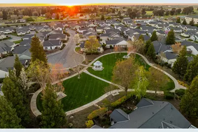 682 Village Drive, Galt, CA 95632 - Photo 41