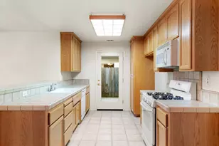 682 Village Dr, Galt, CA 95632 - Photo 13